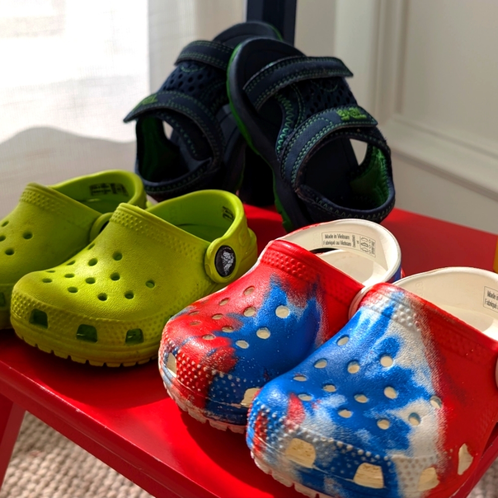 Teva Kids Psyclone Xlt Sandals & 2 Crocs Bundle Lot Toddler Childrens size 4
